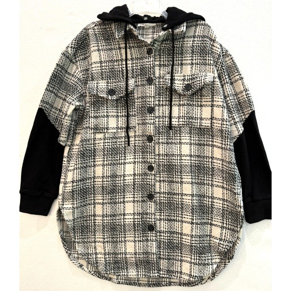 LBLC the label Jackets & Blazers - NWOT LBLC The Label Size Large Black Ivory Plaid Hooded Oversized‎ Shacket